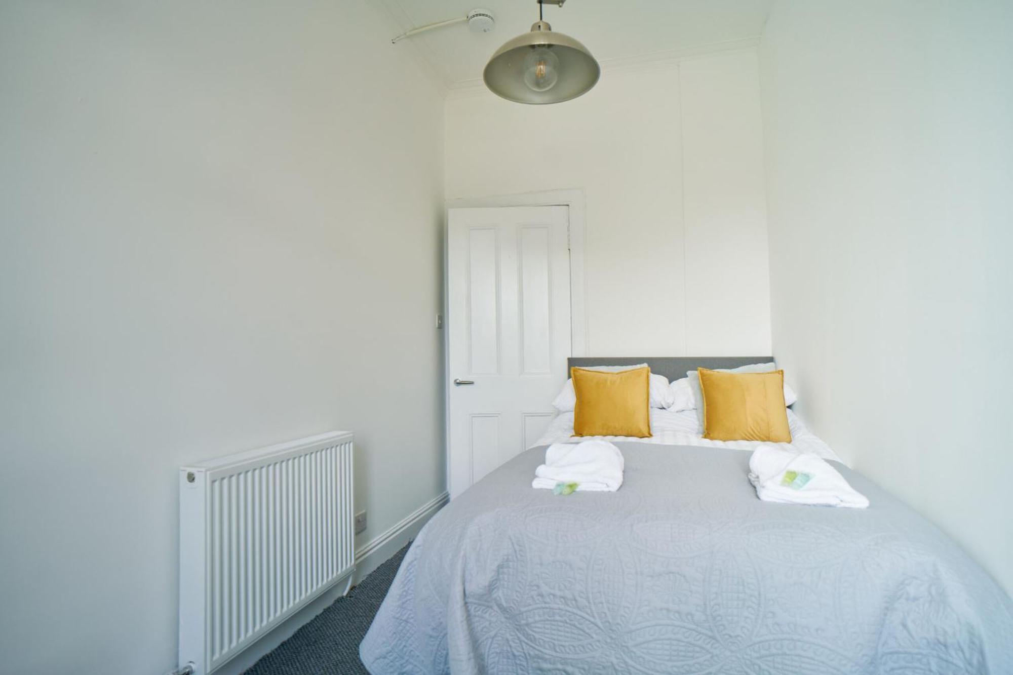 Meadow Apartment Dumbarton Phòng bức ảnh